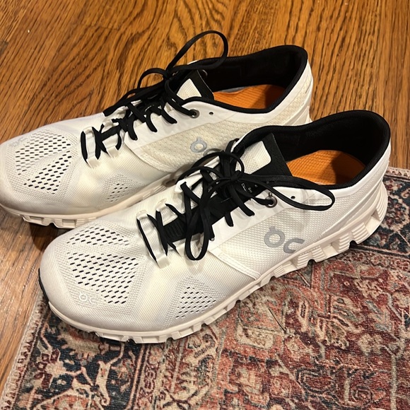 On Cloud X Women’s Running Shoe - Picture 3 of 8